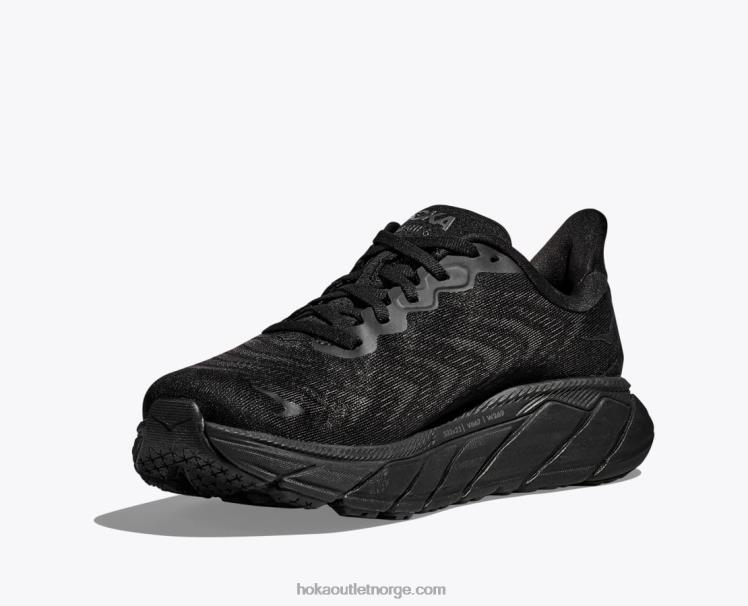 NR606615 arahi 6 menn svart Hoka